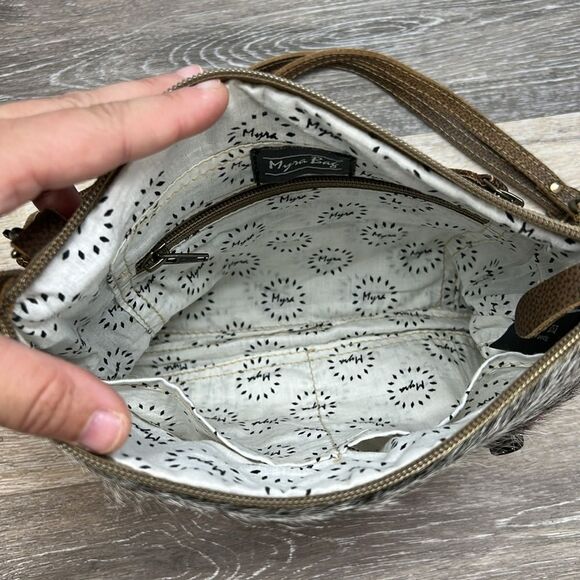 0327 Myra crossbody - Picture 5 of 7